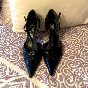 Carlos by Carlos Santana “Compassion” High Heels - Size 7.5 - Black